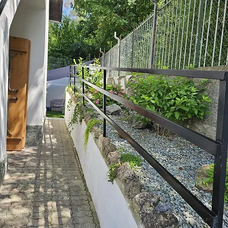 Casa Pina Apartmán *